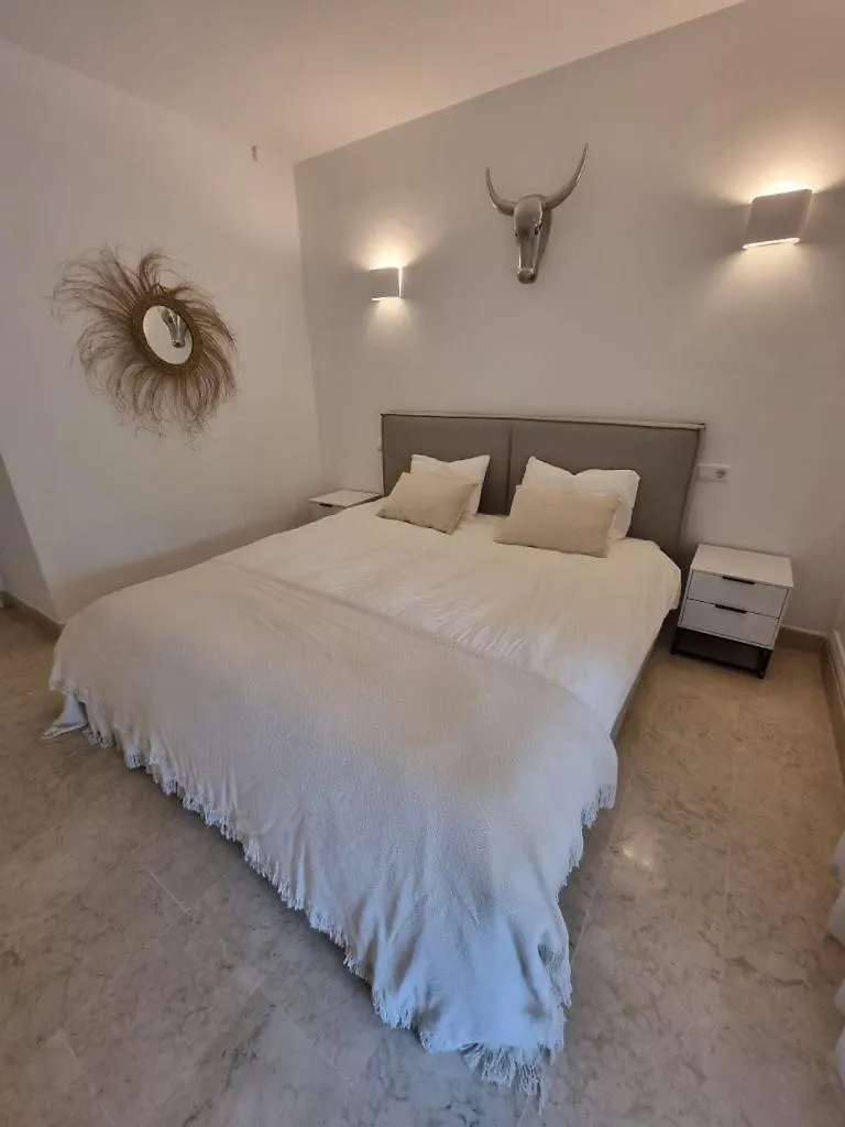 아파트 Santa Maria Village Elviria 마르베야
