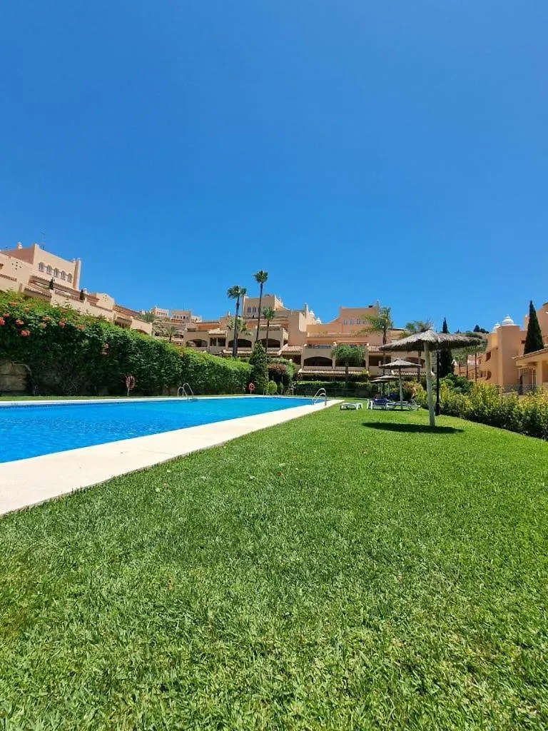 Santa Maria Village Elviria 마르베야 0*,